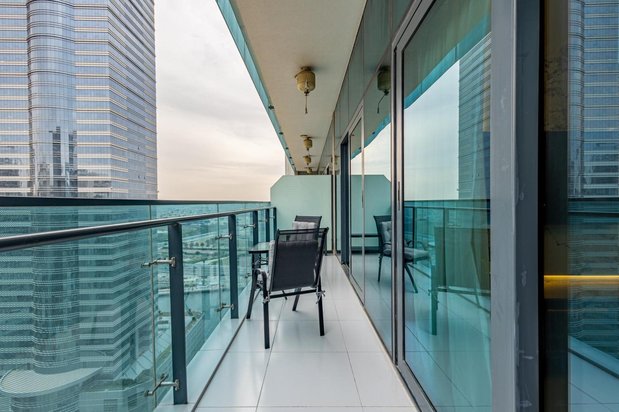 Apartment Stylish 1br Business Bay - Near Metro - Balcony With Views