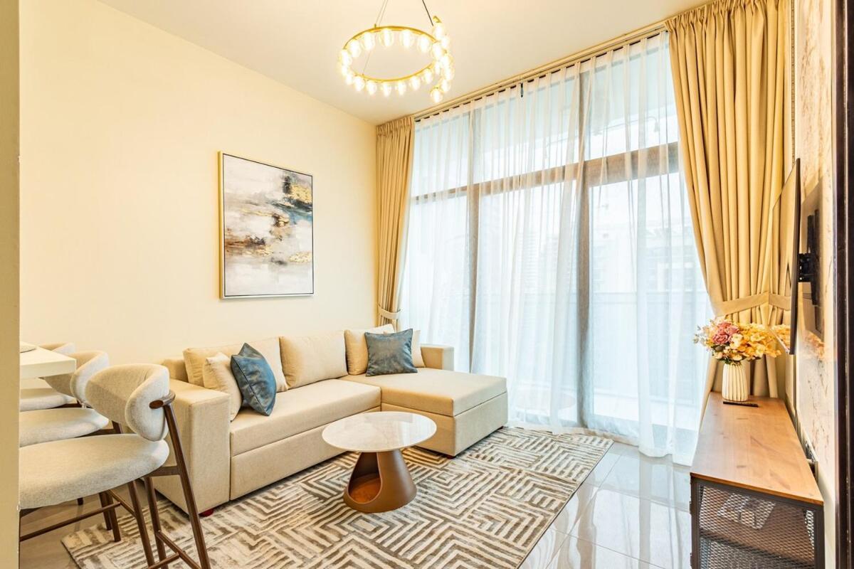 Stylish 1br Business Bay - Near Metro - Balcony With Views * Dubai